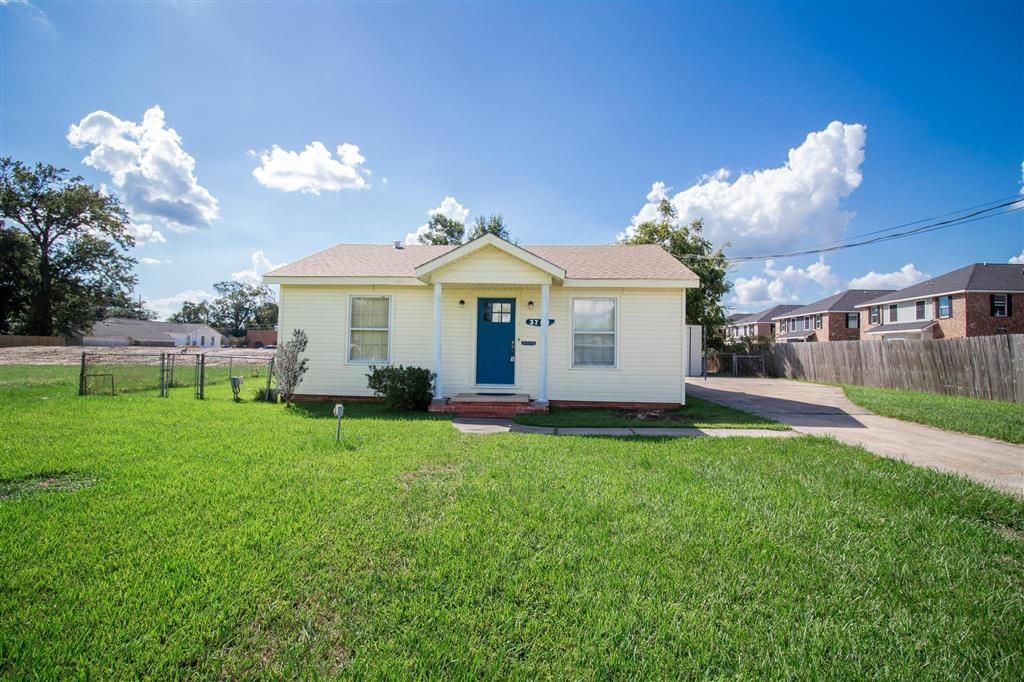 3708 Auburn Street, Lake Charles, LA 70607