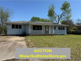 611 Crutchmer Avenue, Okmulgee, OK 74447