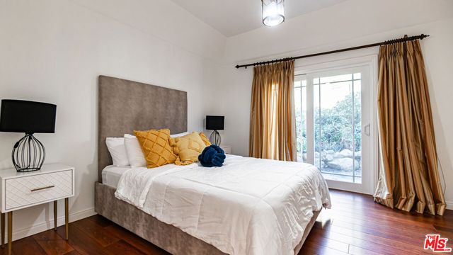 7449 Studio Road, Canoga Park, CA 91304