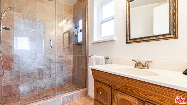 7449 Studio Road, Canoga Park, CA 91304