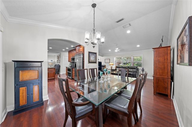 2094 CAMELOT BOULEVARD, St Cloud, FL 34772