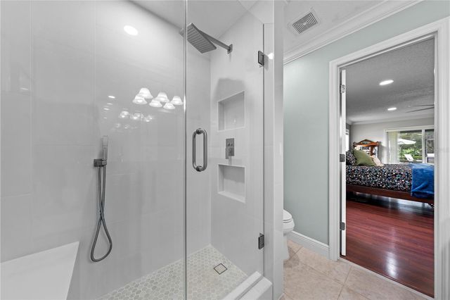 2094 CAMELOT BOULEVARD, St Cloud, FL 34772