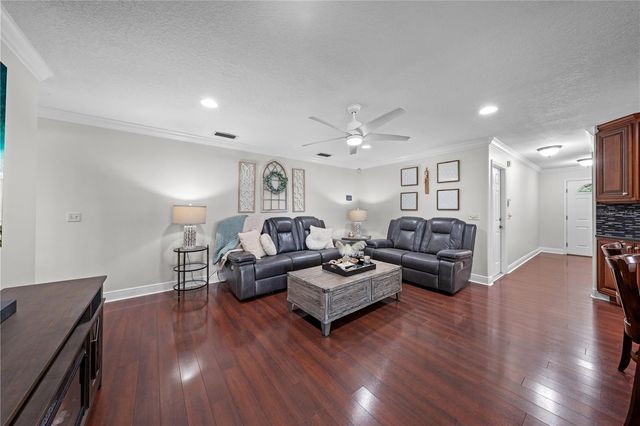 2094 CAMELOT BOULEVARD, St Cloud, FL 34772