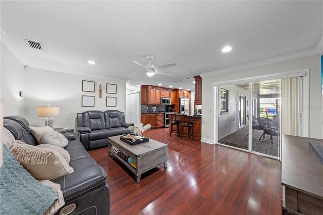 2094 CAMELOT BOULEVARD, St Cloud, FL 34772