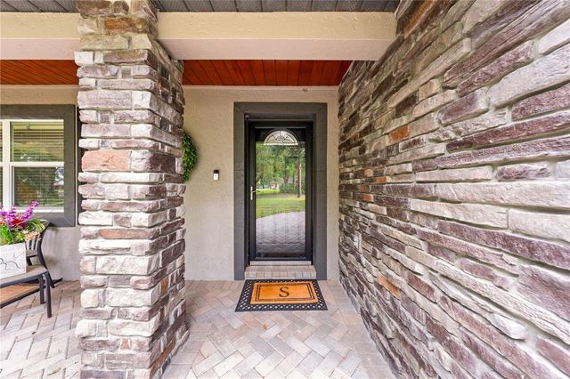 2094 CAMELOT BOULEVARD, St Cloud, FL 34772