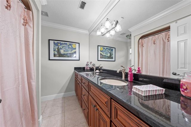 2094 CAMELOT BOULEVARD, St Cloud, FL 34772