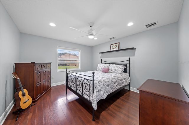 2094 CAMELOT BOULEVARD, St Cloud, FL 34772