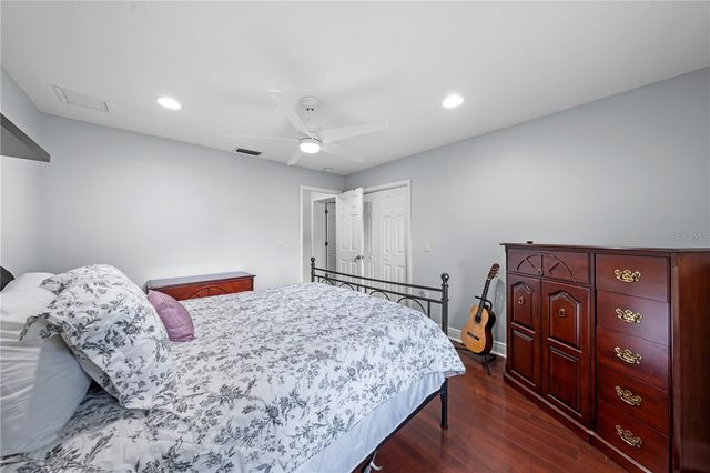 2094 CAMELOT BOULEVARD, St Cloud, FL 34772