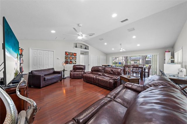 2094 CAMELOT BOULEVARD, St Cloud, FL 34772