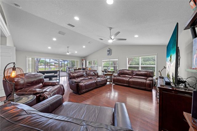 2094 CAMELOT BOULEVARD, St Cloud, FL 34772