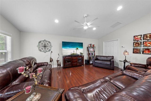 2094 CAMELOT BOULEVARD, St Cloud, FL 34772