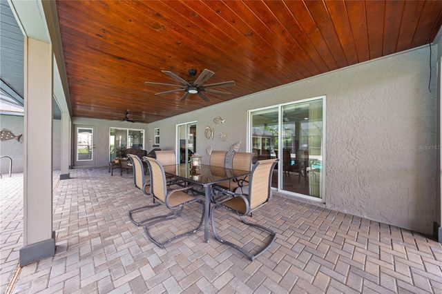 2094 CAMELOT BOULEVARD, St Cloud, FL 34772