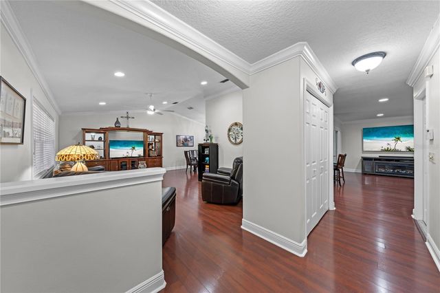 2094 CAMELOT BOULEVARD, St Cloud, FL 34772