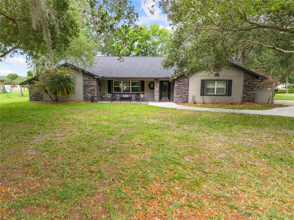 2094 CAMELOT BOULEVARD, St Cloud, FL 34772
