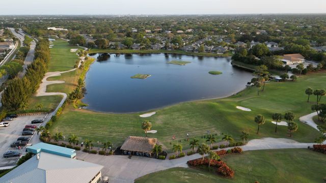 136 Doe Trail, Jupiter, FL 33458