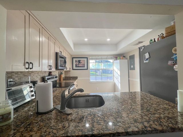 136 Doe Trail, Jupiter, FL 33458