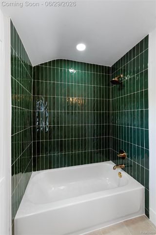 1741 Brys Drive, Grosse Pointe Woods, MI 48236