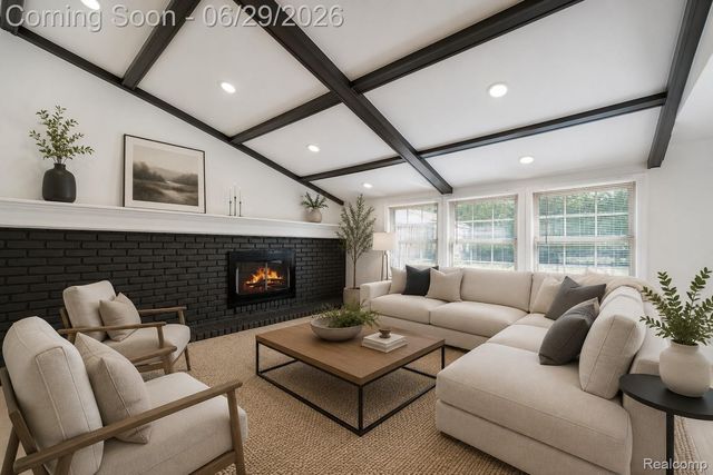 1741 Brys Drive, Grosse Pointe Woods, MI 48236