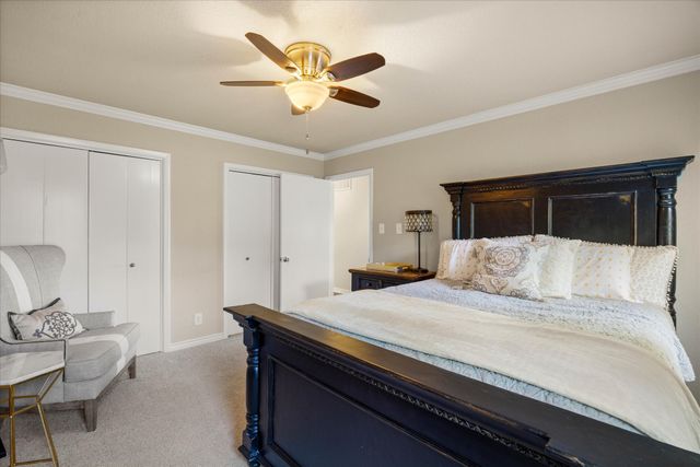 417 Peninsula Court, Granbury, TX 76048