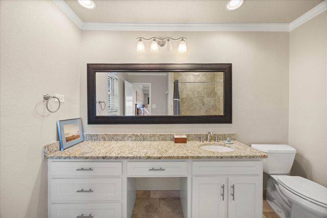 417 Peninsula Court, Granbury, TX 76048