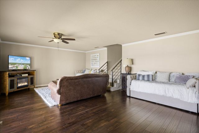 417 Peninsula Court, Granbury, TX 76048