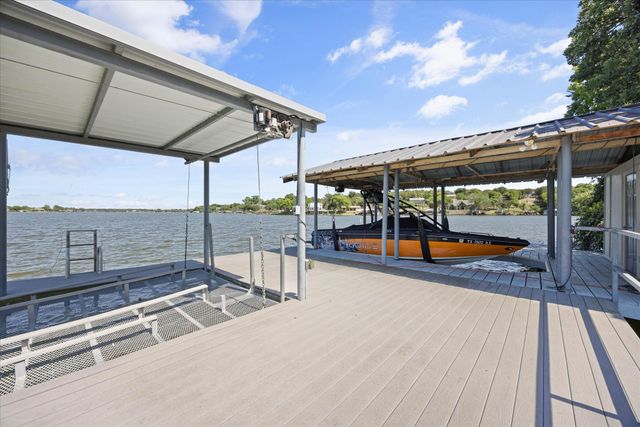 417 Peninsula Court, Granbury, TX 76048