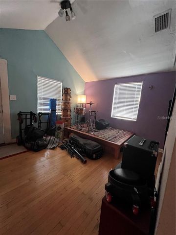 8106 N BROOKS STREET, Tampa, FL 33604