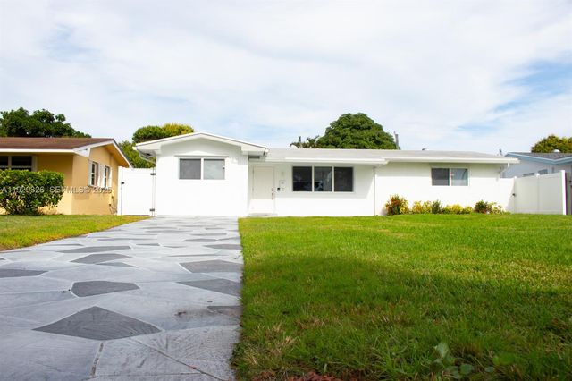 8781 Johnson St, Pembroke Pines, FL 33024