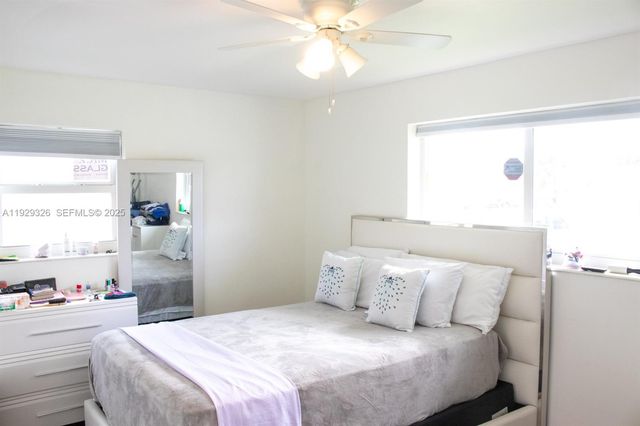 8781 Johnson St, Pembroke Pines, FL 33024