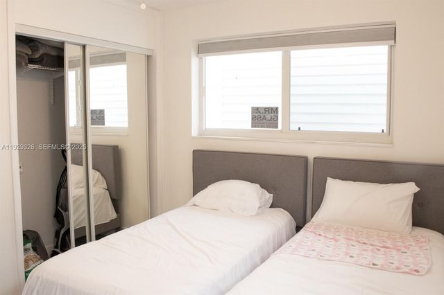 8781 Johnson St, Pembroke Pines, FL 33024