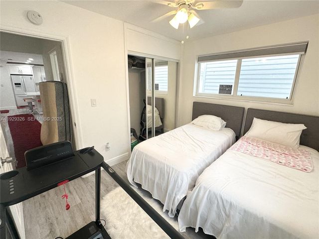 8781 Johnson St, Pembroke Pines, FL 33024