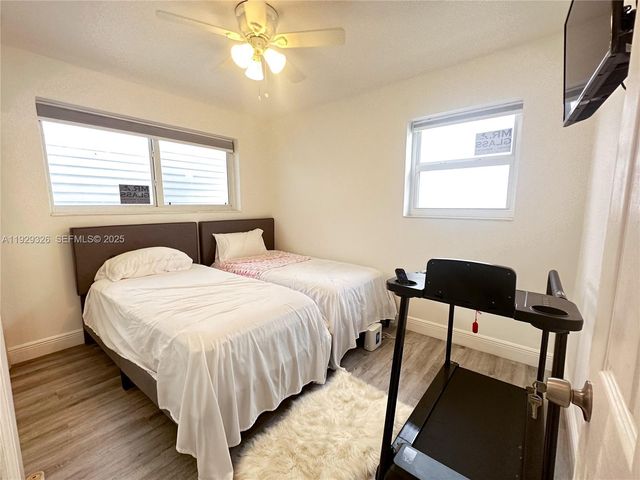 8781 Johnson St, Pembroke Pines, FL 33024