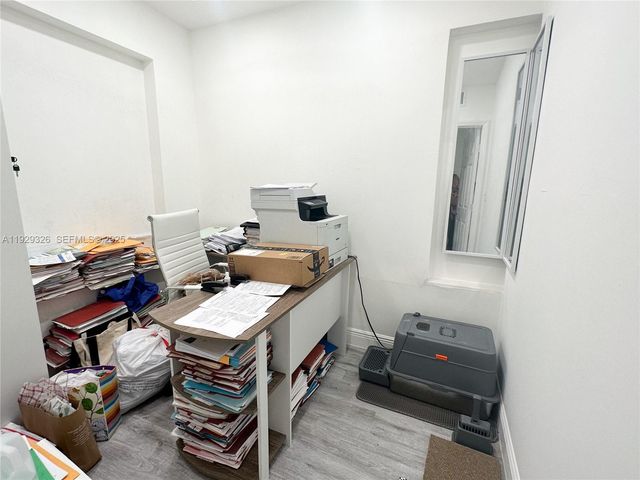 8781 Johnson St, Pembroke Pines, FL 33024