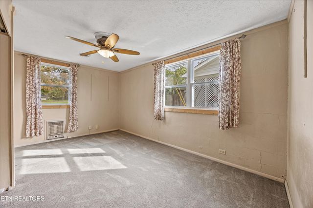 112 Nasson Lane, Oak Ridge, TN 37830