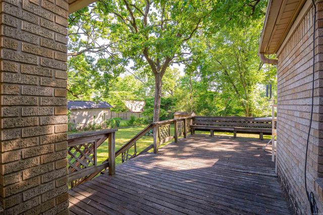 210 Dooley Road, North Little Rock, AR 72116