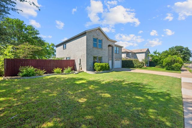 1606 Candlelight DR, Leander, TX 78641
