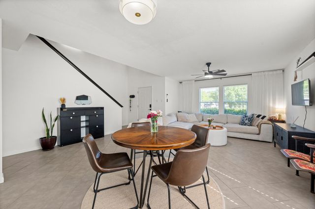 1606 Candlelight DR, Leander, TX 78641