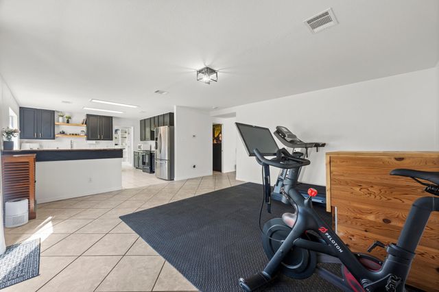 1606 Candlelight DR, Leander, TX 78641