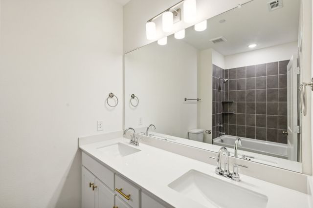 3765 Pierce Lane, Grand Prairie, TX 75052