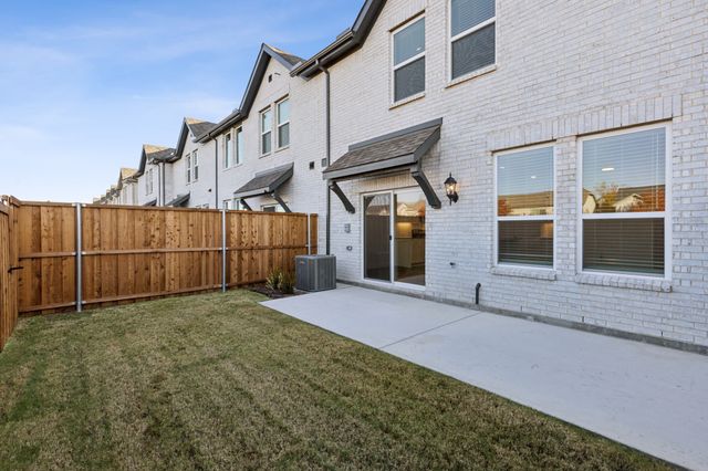 3765 Pierce Lane, Grand Prairie, TX 75052