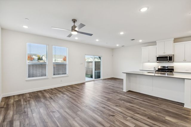 3765 Pierce Lane, Grand Prairie, TX 75052