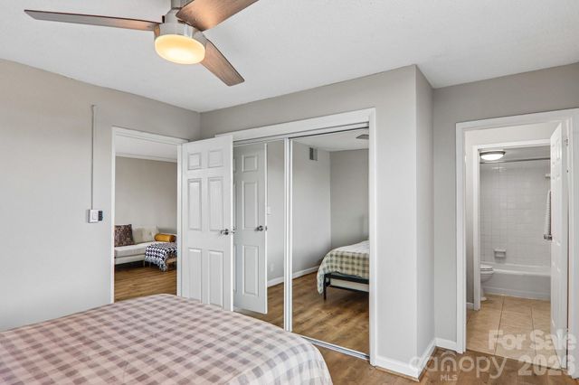 647 Town Mountain Road 212, Asheville, NC 28804