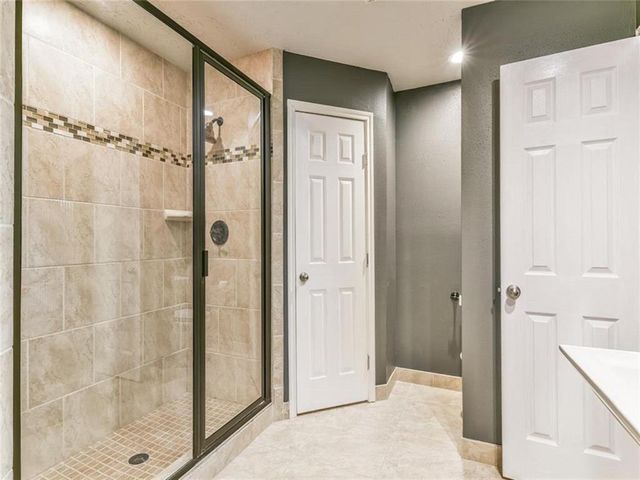 10427 Eagle Glen Drive, Houston, TX 77041