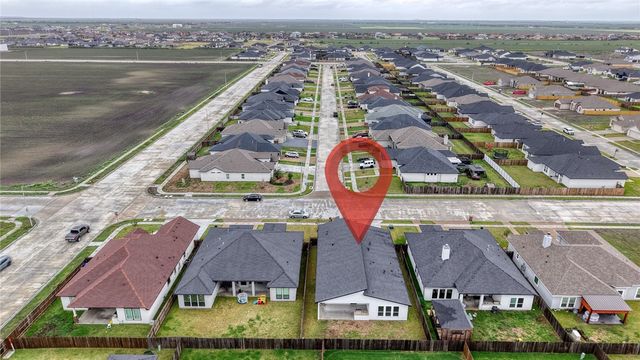 2610 Lady Andrea Dr, Corpus Christi, TX 78415