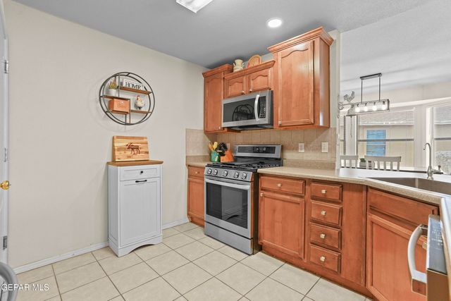 6244 SPOTTED EAGLE Drive, El Paso, TX 79924