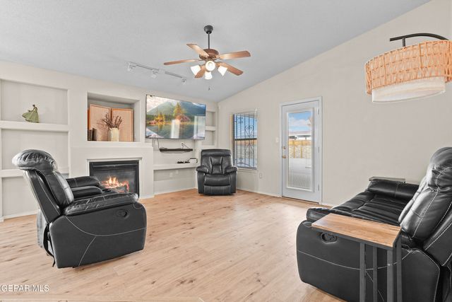 6244 SPOTTED EAGLE Drive, El Paso, TX 79924