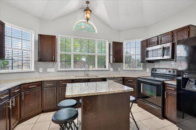 505 Picketts Drive, Mesquite, TX 75149