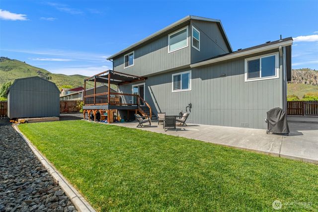 1631 Fuller Street, Wenatchee, WA 98801