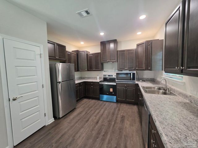 2315 W Gadsden St, Pensacola, FL 32505