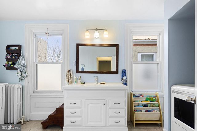 818 PERKIOMEN ST, Philadelphia, PA 19130